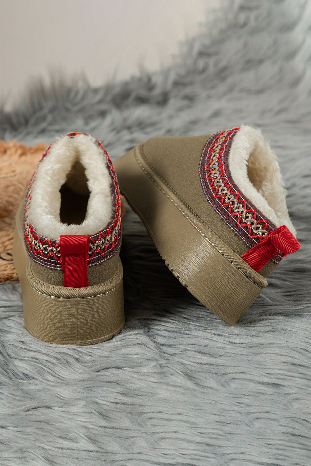 Cozy Snow Boots Plush Lined For Warm Winter Comfort