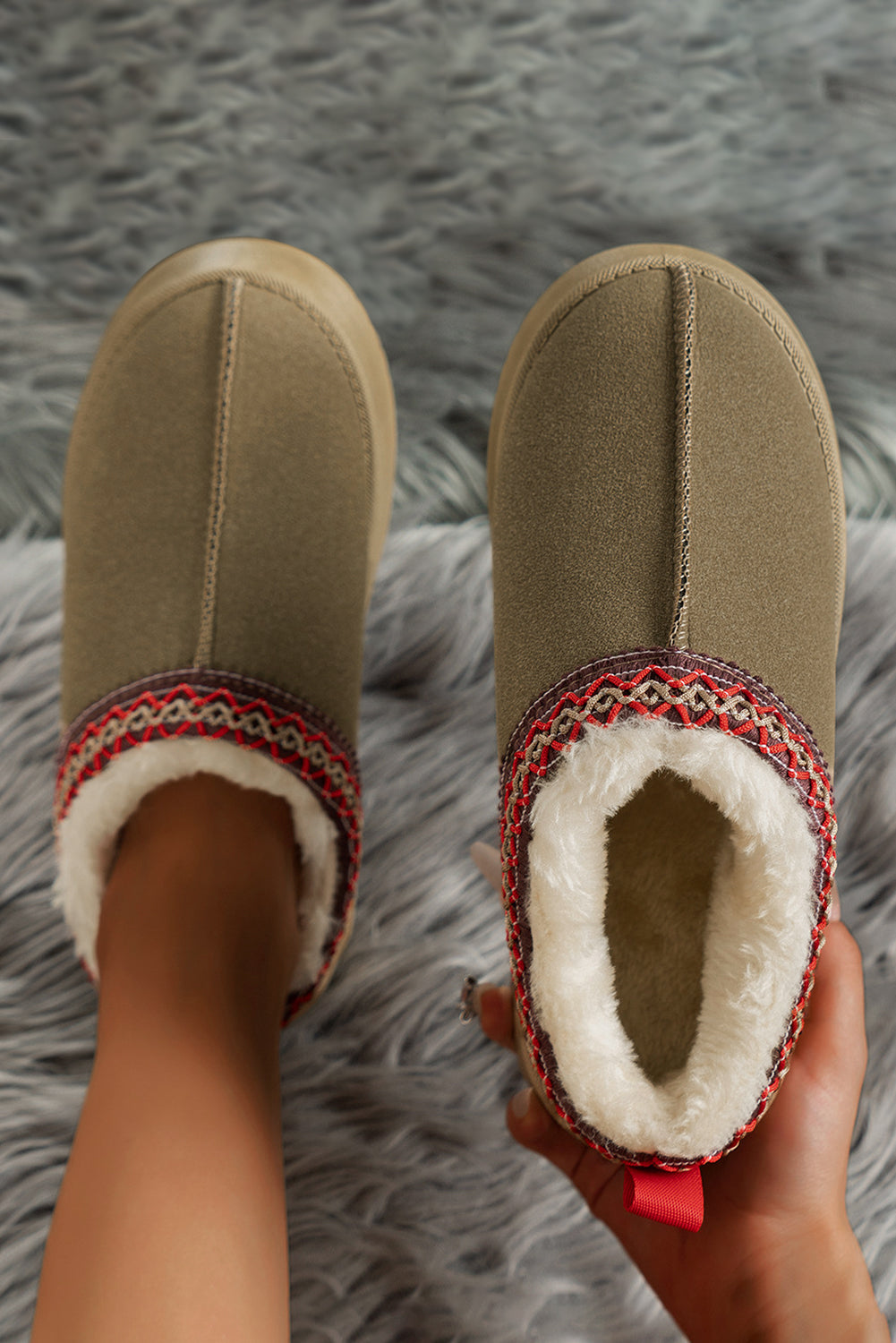 Cozy Snow Boots Plush Lined For Warm Winter Comfort