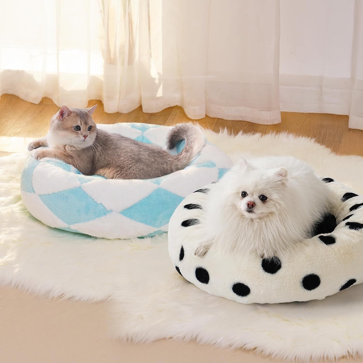 Donut Shaped Calming Pet Bed with Non Slip Bottom
