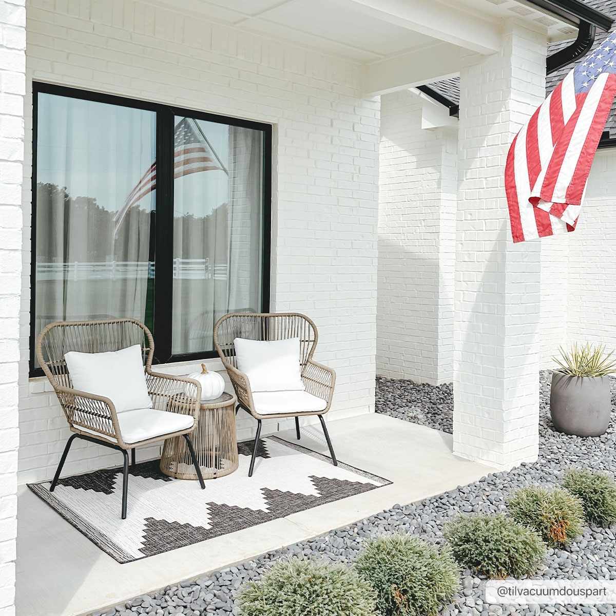Stunning Outdoor Rug With Aztec Pattern Easy To Clean