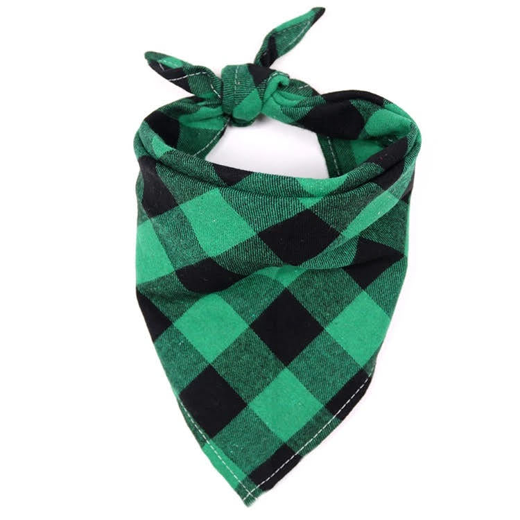 Large Dog Bandanas Set Of 4 In Plaid